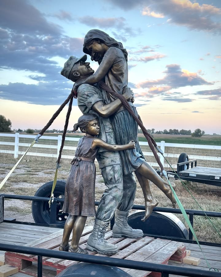 🚛"RETURNING HOME" IS OFFICIALLY HEADING HOME!

Loaded onto a trailer in Co...